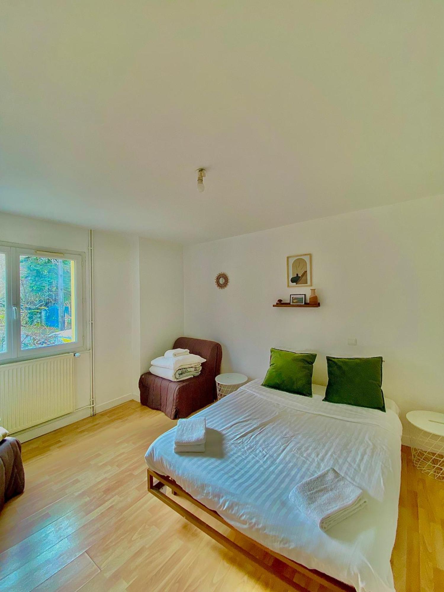 Appartement Chloe Du Lac Montferrat  Kültér fotó