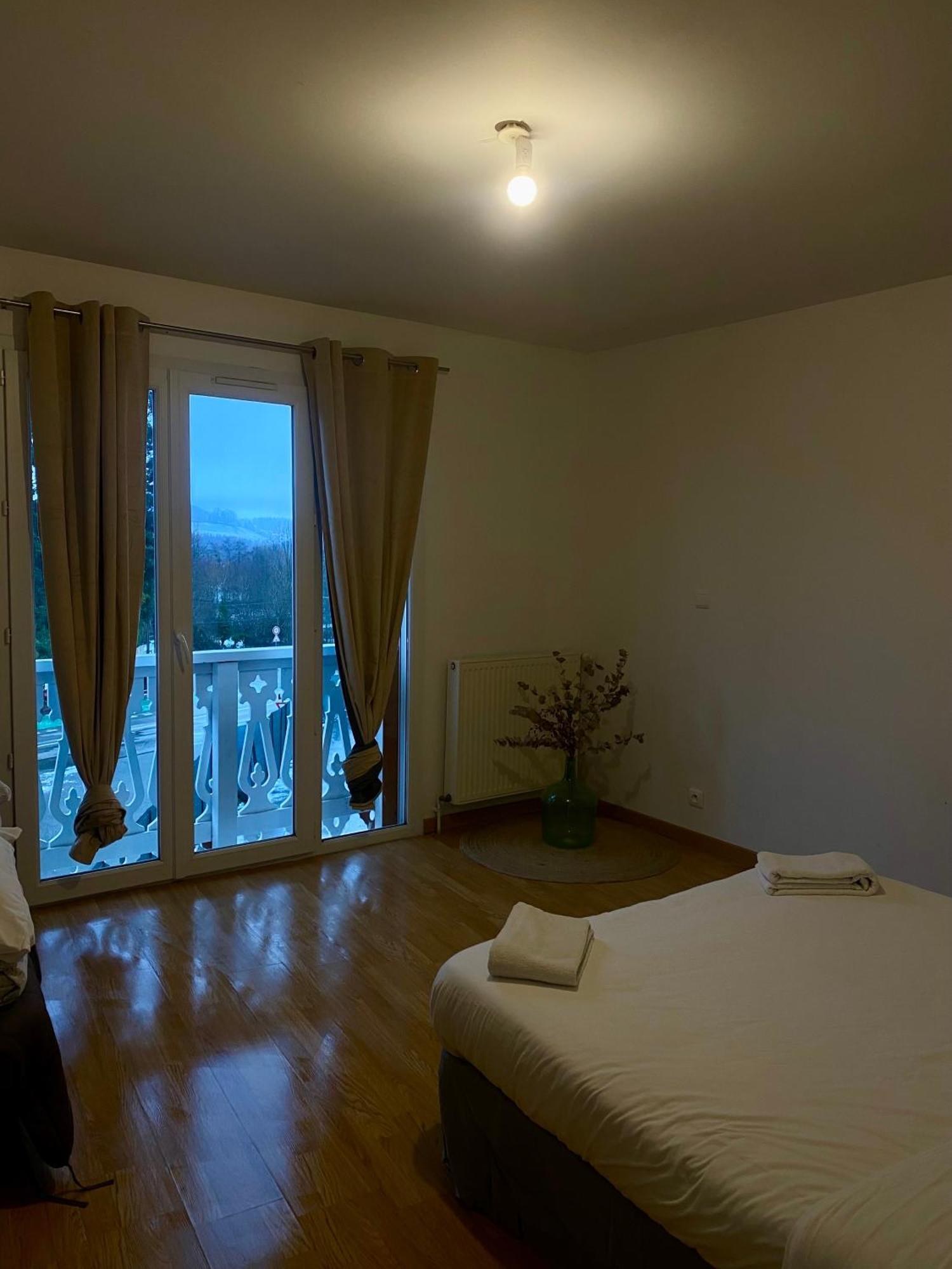 Appartement Chloe Du Lac Montferrat  Kültér fotó