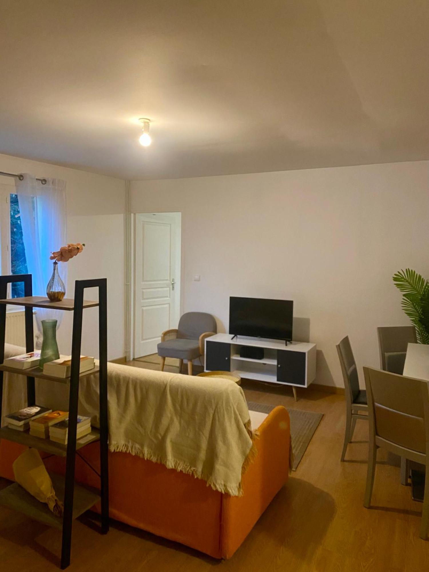 Appartement Chloe Du Lac Montferrat  Kültér fotó